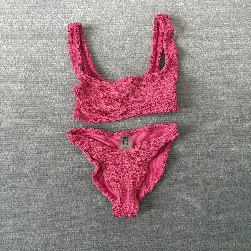 Hunza G Two Piece Bikini Set Swimsuit OS Barbie Pink Crinkle Swimwear Resort